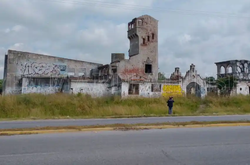 Villa Joyosa: "Hay que trabajar en el traslado de las dos familias que ocupan el lugar"