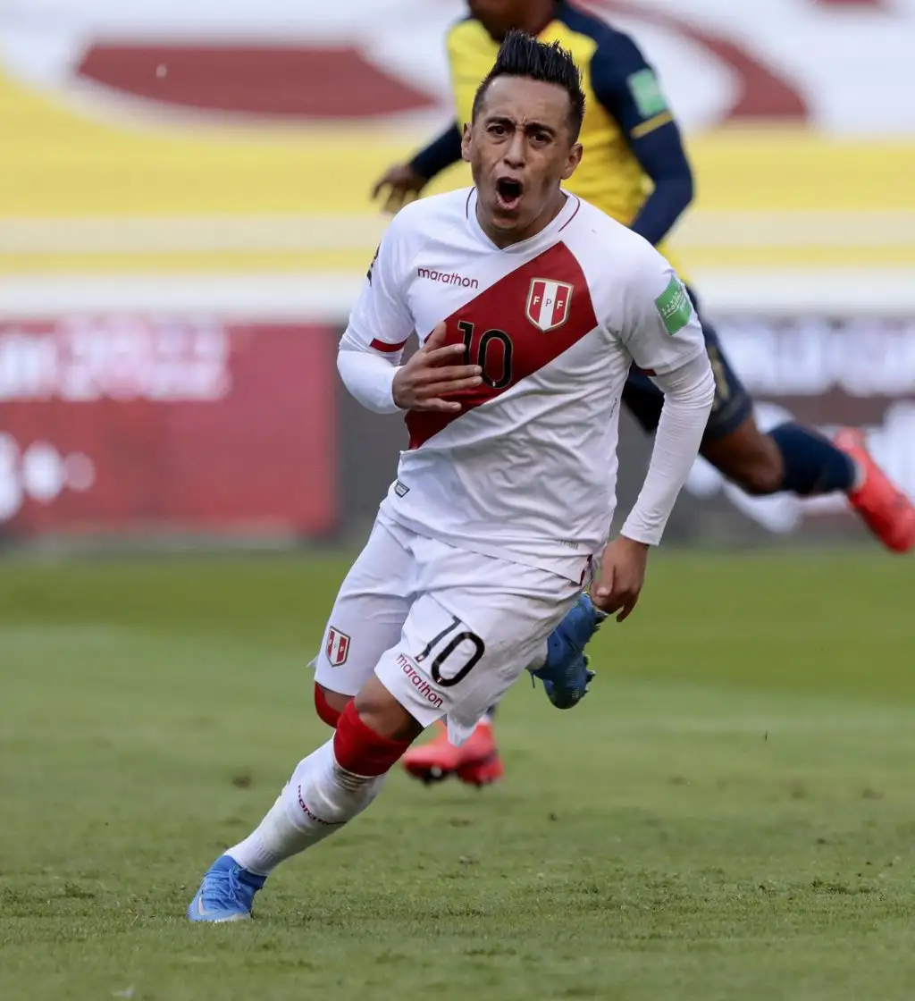 Frente a Colombia, Perú busca puntos necesarios