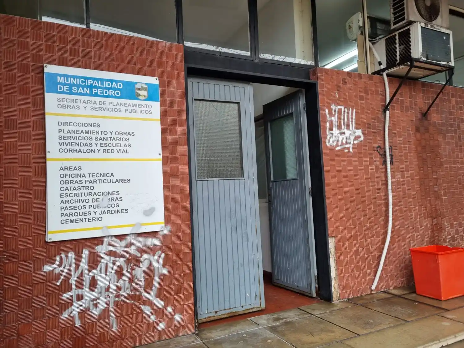 El edificio donde funciona la Secretaría de Obras y Servicios Públicos.