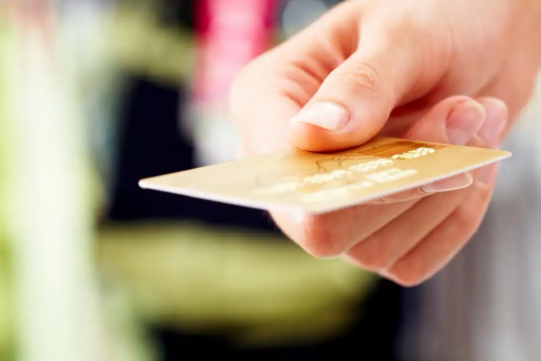 Cinco consejos para utilizar las tarjetas de crédito sin caer en deudas impagables