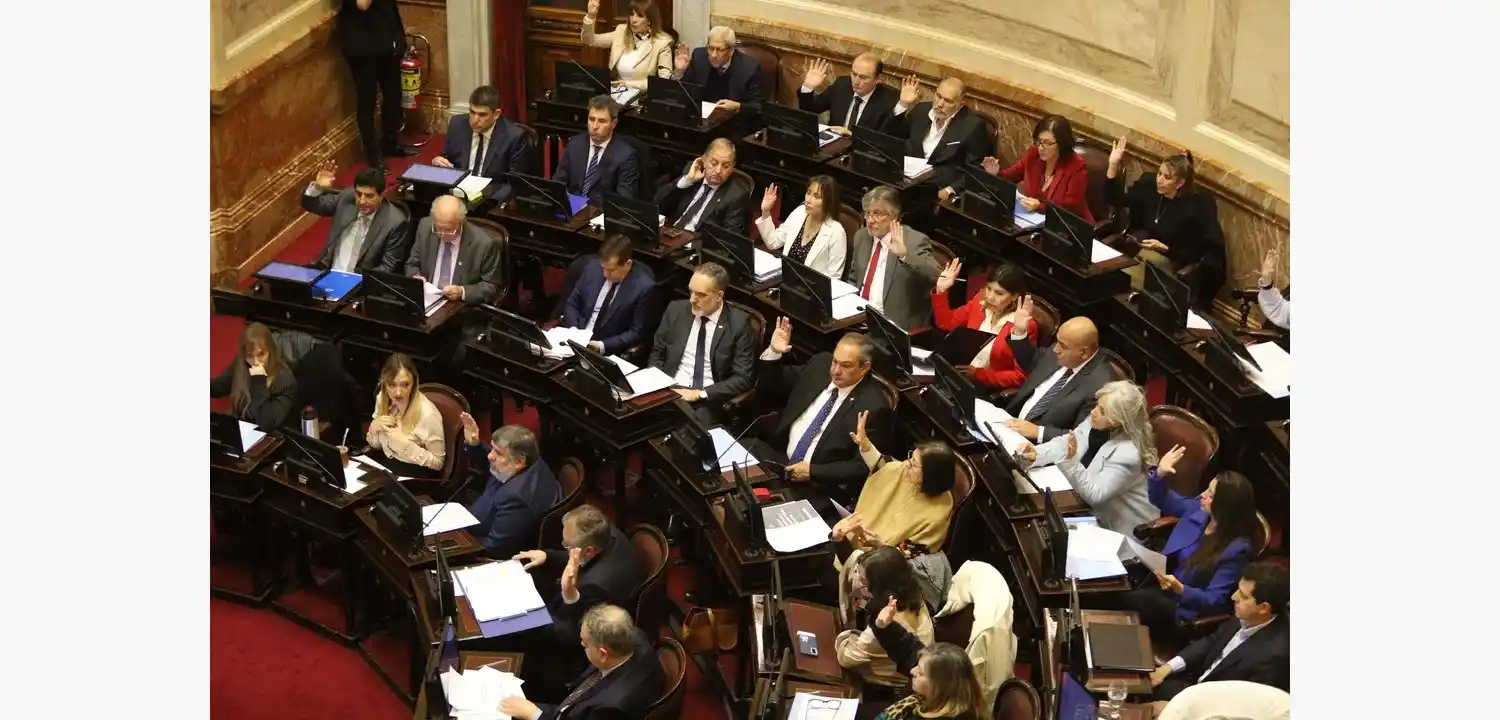 La aprobación fue por 61 votos afirmativos, ocho negativos y cero abstenciones.