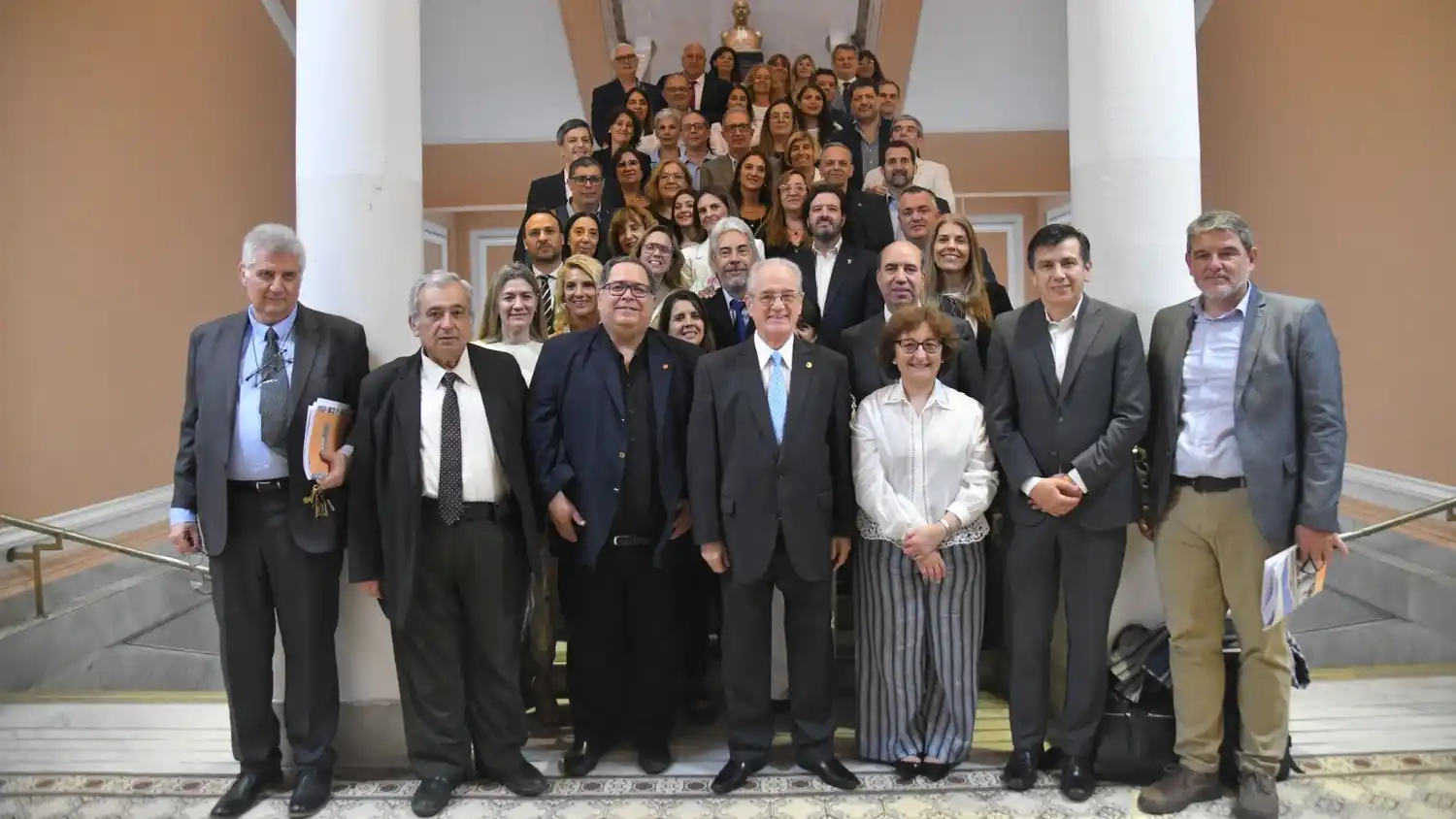 La decana Esther Castro asumió el puesto tras el segundo plenario que se llevó a cabo a fines de noviembre.