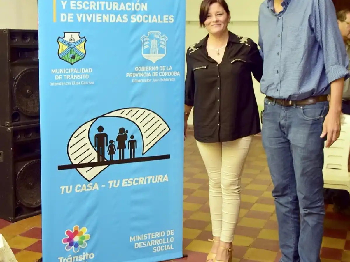   Más de 50 familias de Tránsito contarán con casa propia       