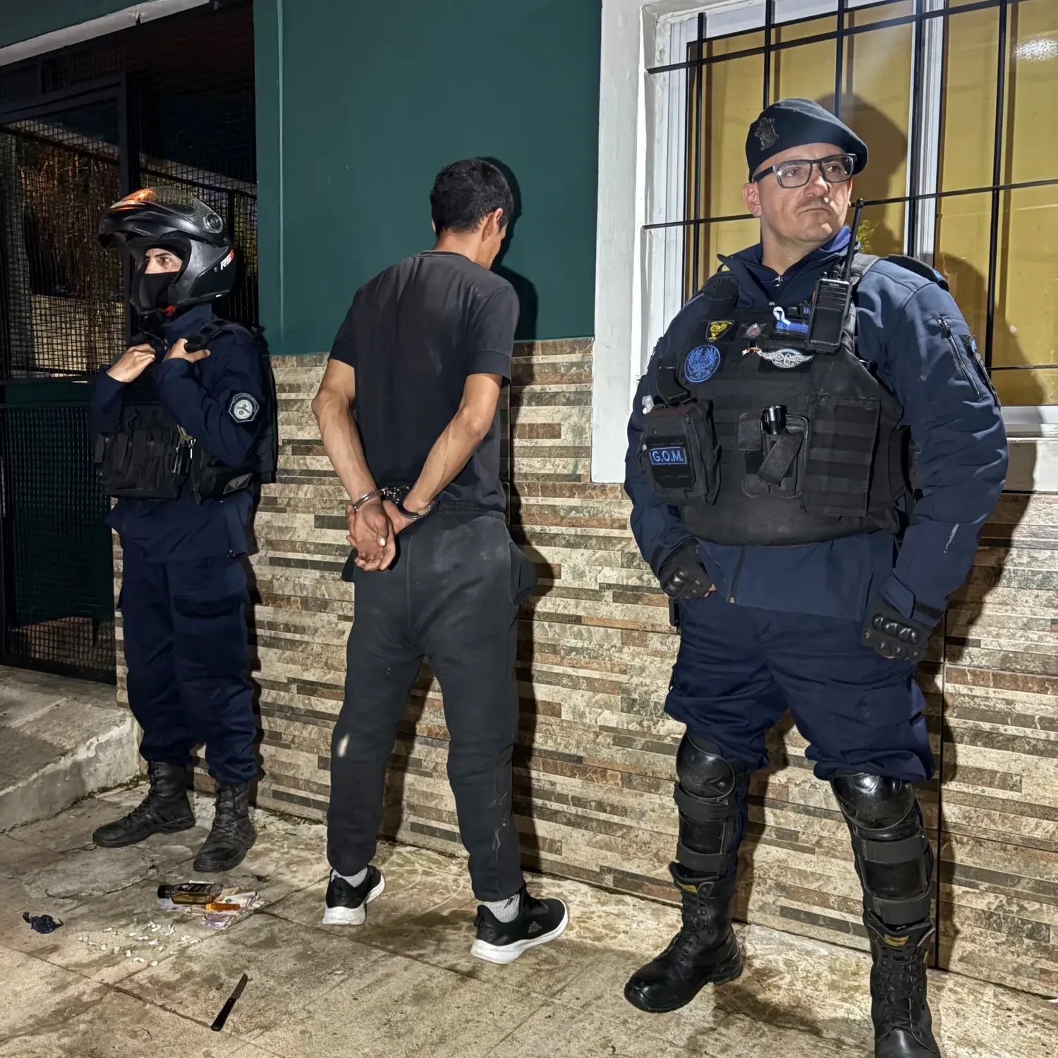 Detuvieron a un hombre con envoltorios de cocaína