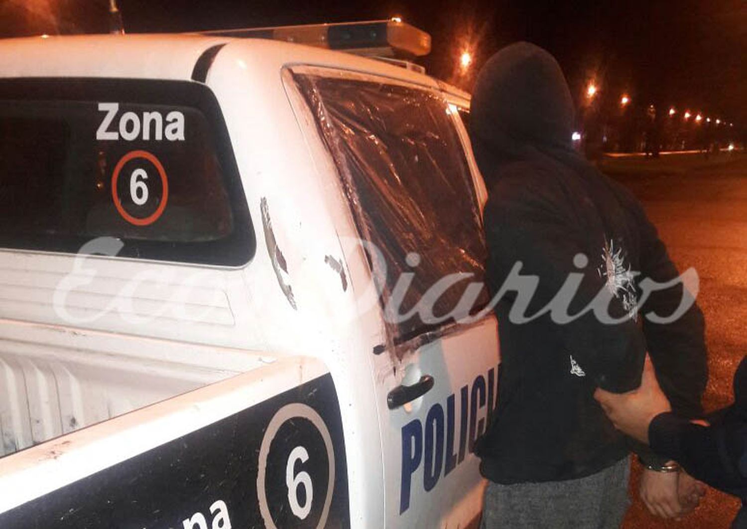 Se sacó la “pulserita” y lo capturaron en casa ajena