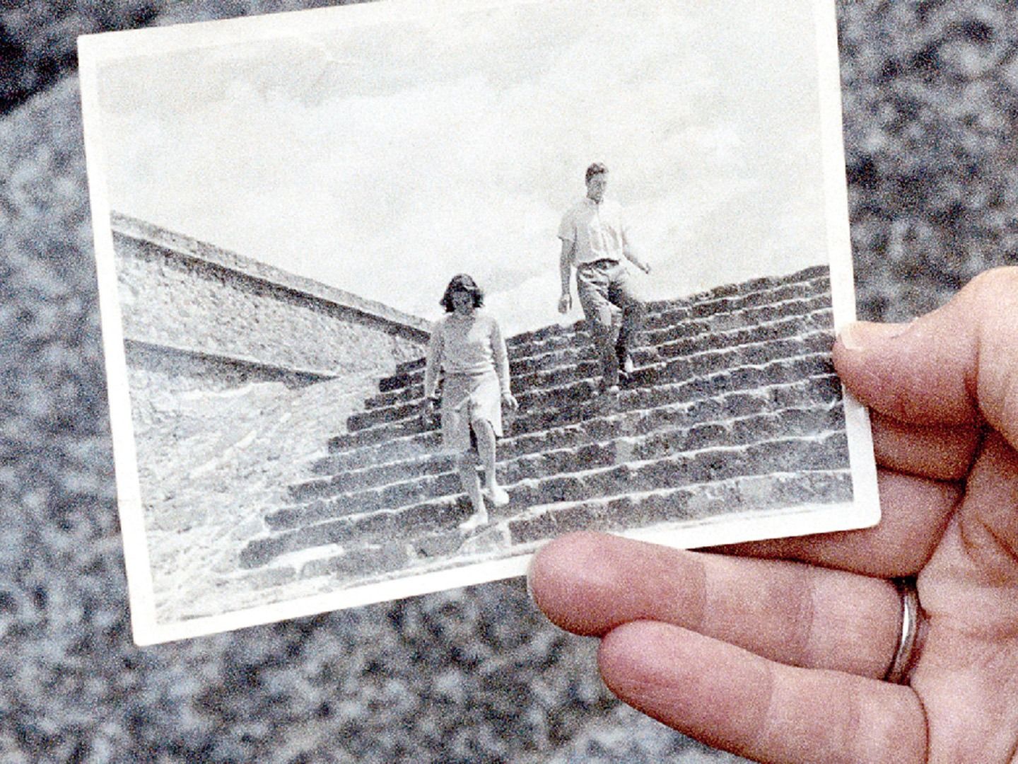 El Museo Provincial de Bellas Artes inaugura la muestra itinerante "Hijxs. Poéticas de la memoria"