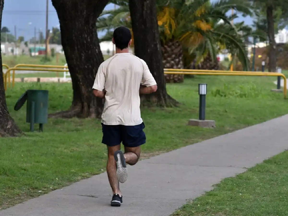 El Presidente dejó la puerta abierta  a permitir la actividad física al aire libre