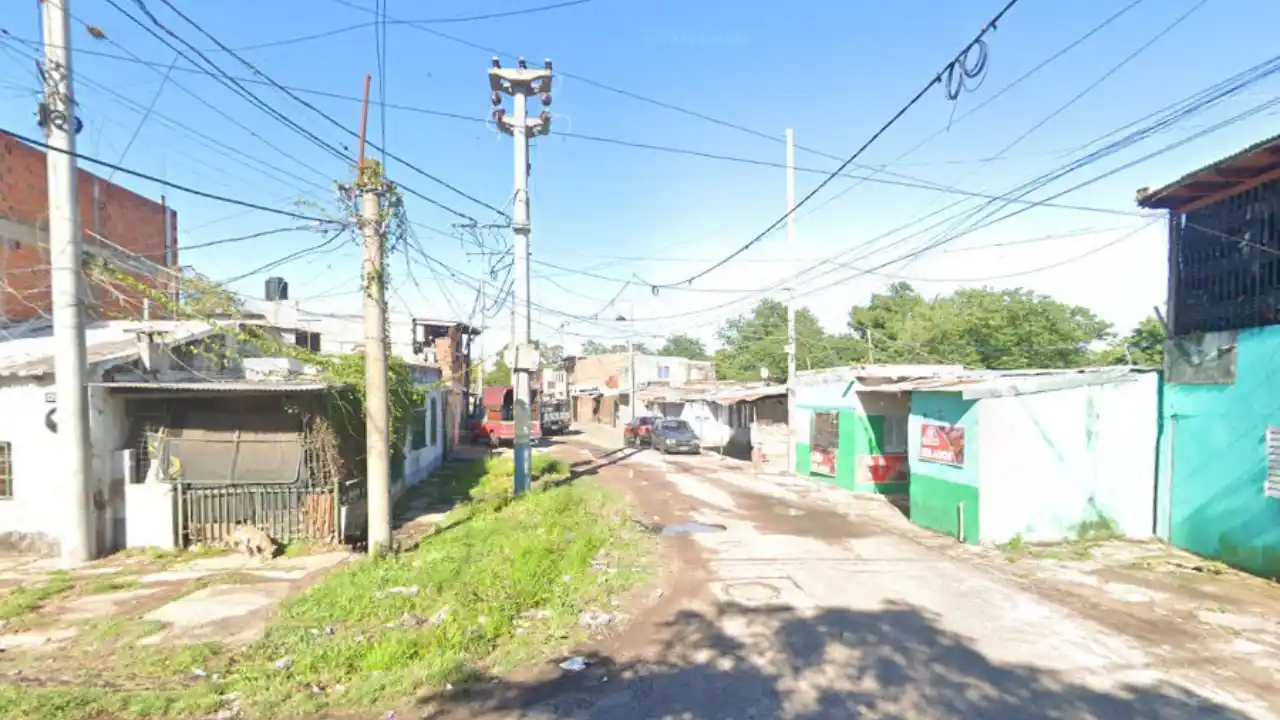 Atacaron a tiros a una joven de 18 años en barrio Tablada