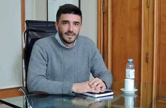 Galli lanzó un spot de campaña: “Sigo siendo el mismo y todavía me quedan muchas cosas por hacer”