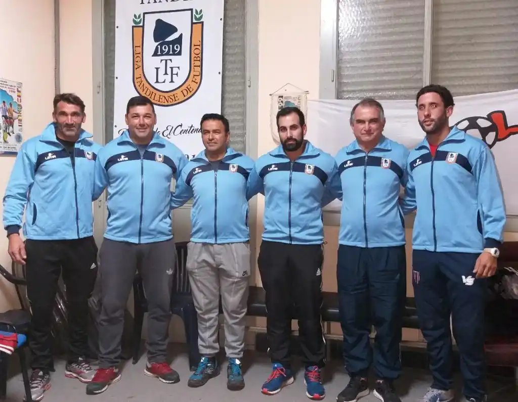 El seleccionado de 2004 ya empieza a entrenarse