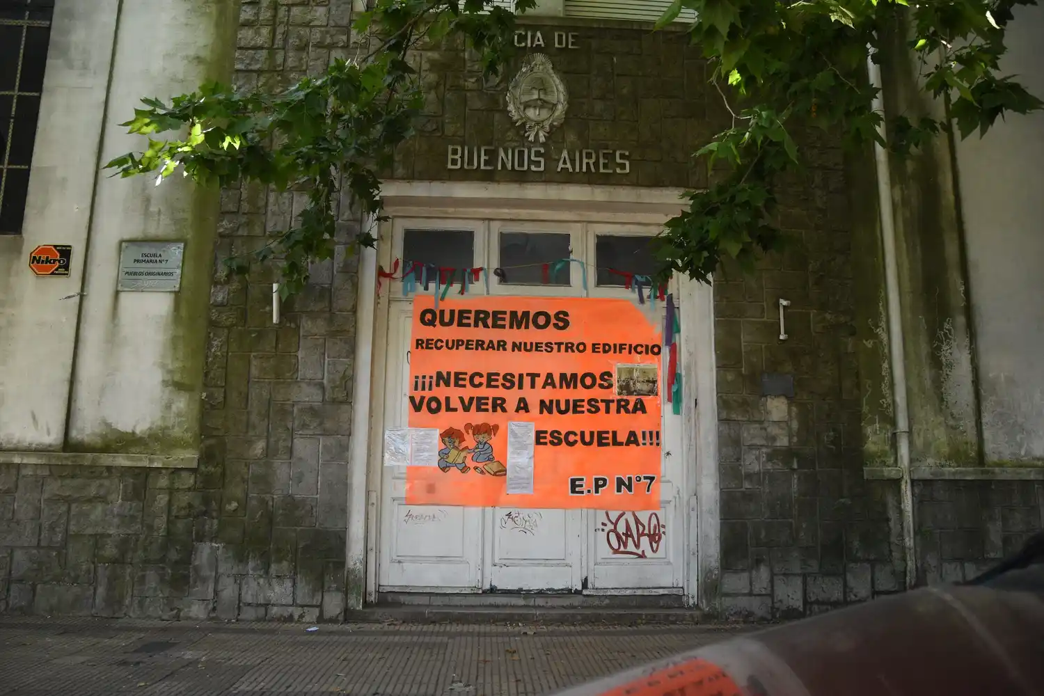 La Escuela Primaria 7 tiene sus puertas cerradas desde la pandemia.