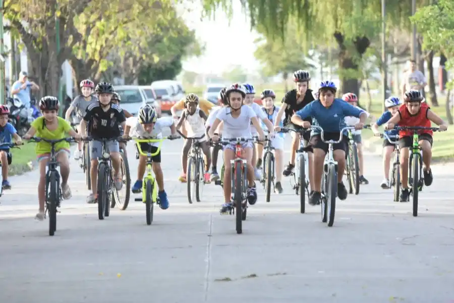 Nueva edición de Ciclismo en los Barrios