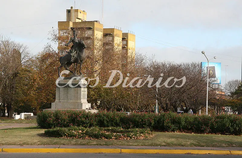 Dos oferentes para la obra en la Plaza y más luces led