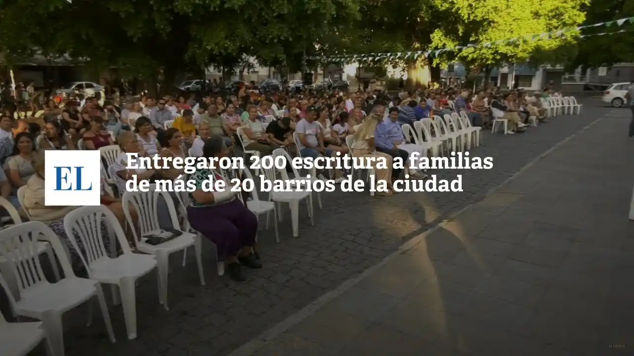 Entregaron 200 escritura a familias de más de 20 barrios de la ciudad de Santa Fe