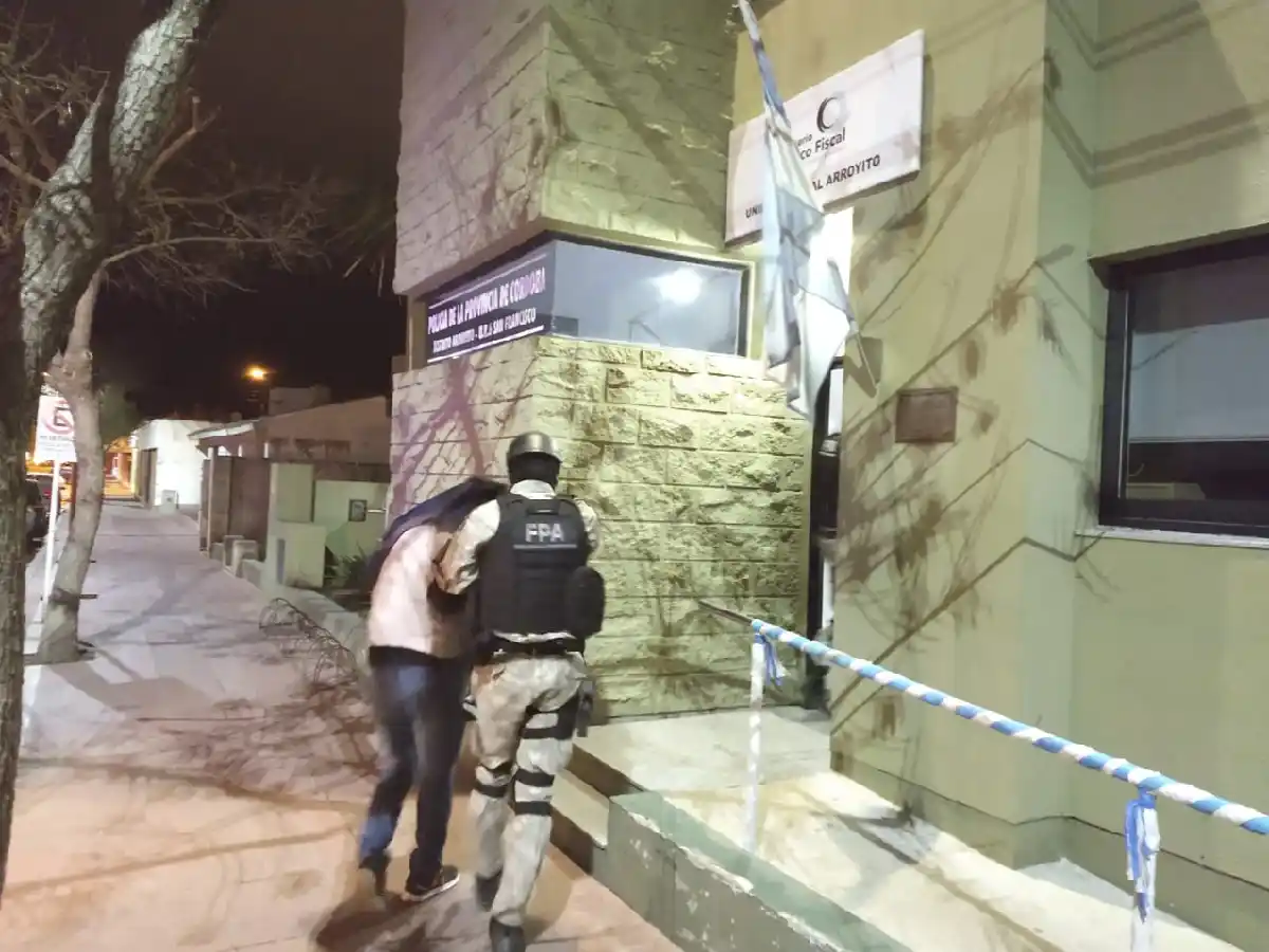 Desbarataron una banda que administraba “kioscos” de droga en El Tío