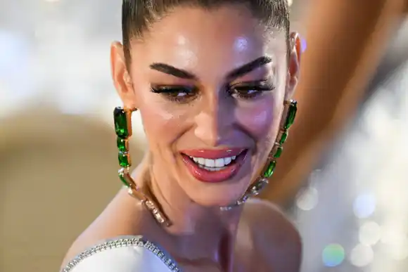 ¿COPIÓ A VENEZUELA? Puerto Rico genera polémica con su traje de gala en el Miss Universo (+FOTOS)