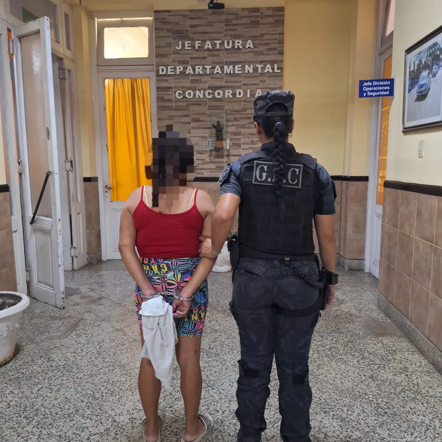 Dos personas aprehendidas tras allanamientos positivos por una causa de amenazas