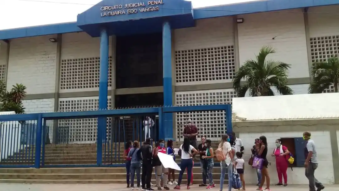 Libertad plena recibieron los cuatro pilotos imputados en Vargas