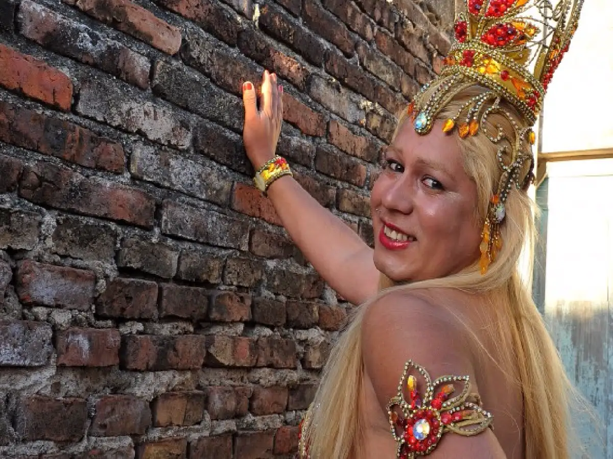 Alejandra, la primera trans en una comparsa de la ciudad