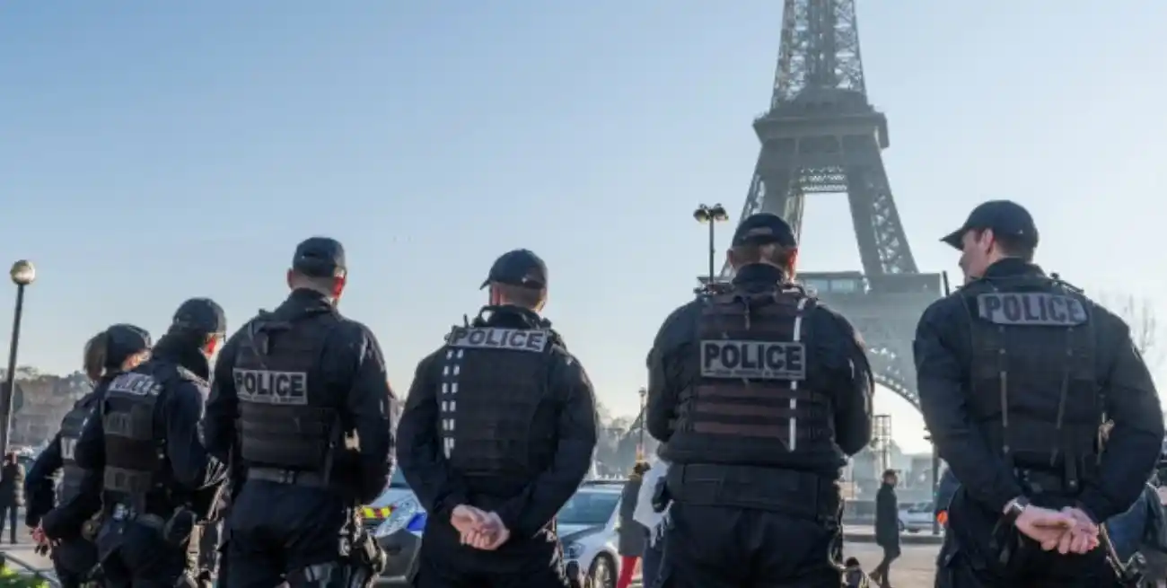 Operativo de seguridad en París.