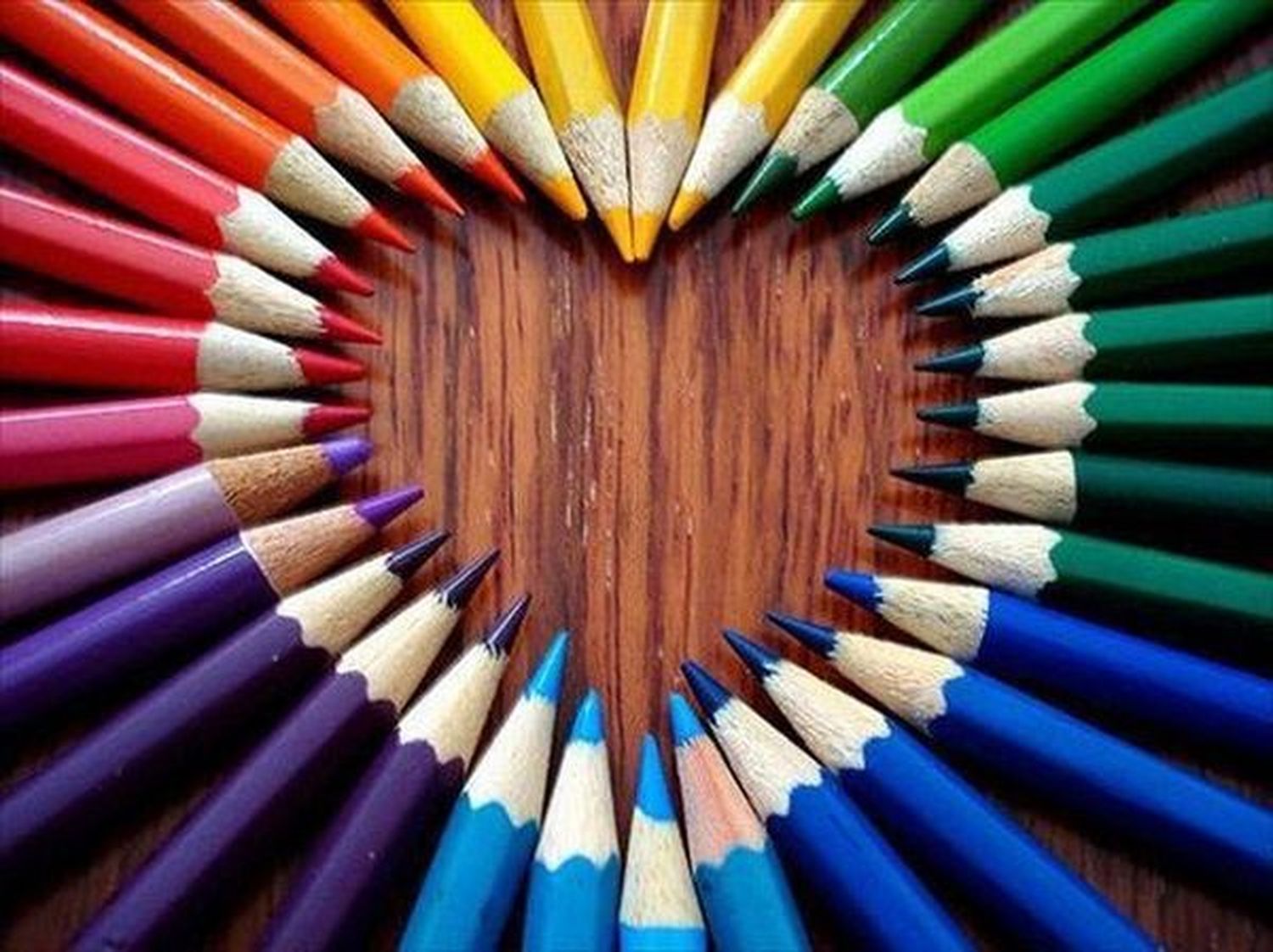 Así influyen e impactan los colores en tus emociones