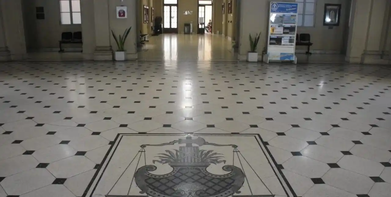 Condenaron a un exjefe policial por maniobras defraudatorias con las horas OSPE y adicionales