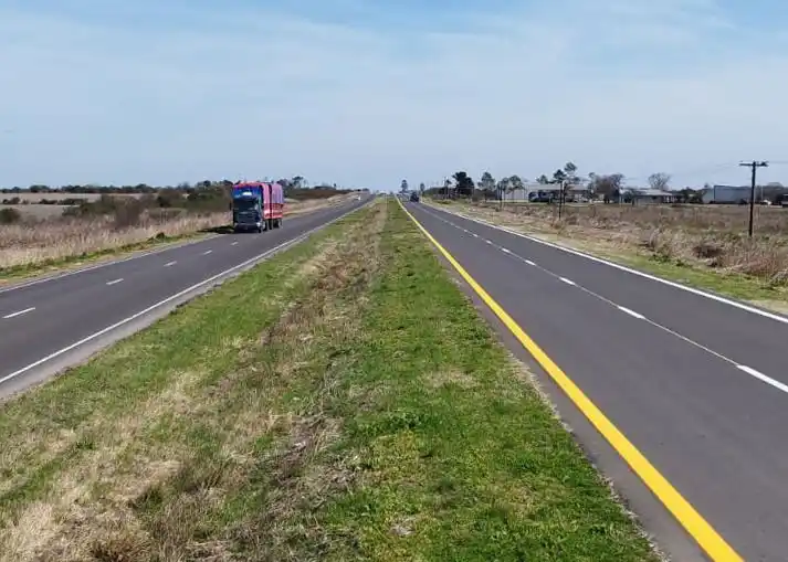 Vecinos de Paso de la Laguna exigen un puente peatonal tras la habilitación de un nuevo tramo de la autovía RN 18