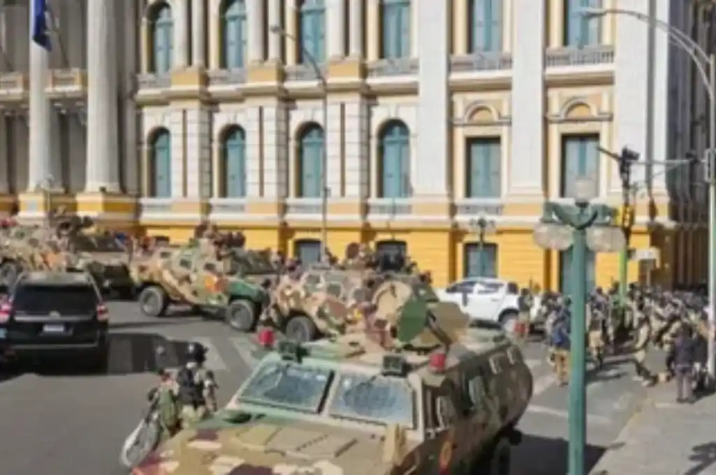 Los militares bolivianos se pronunciaron contra el Gobierno constitucional