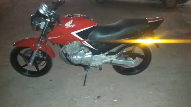 Chocó cinco autos, le secuestraron el suyo y terminó detenido por estar alcoholizado
