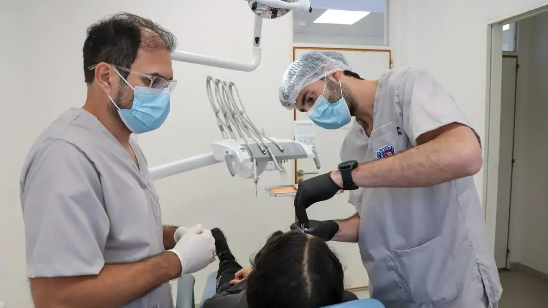 El lugar cuenta con profesionales y equipamiento de última generación.
