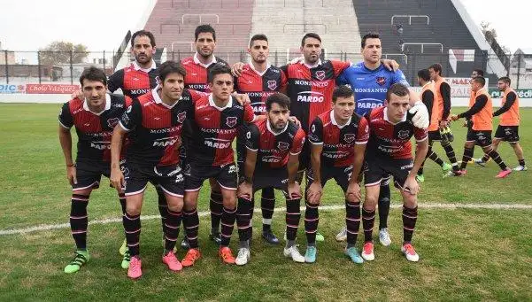 Copa Argentina: Douglas eliminó a Tigre por penales