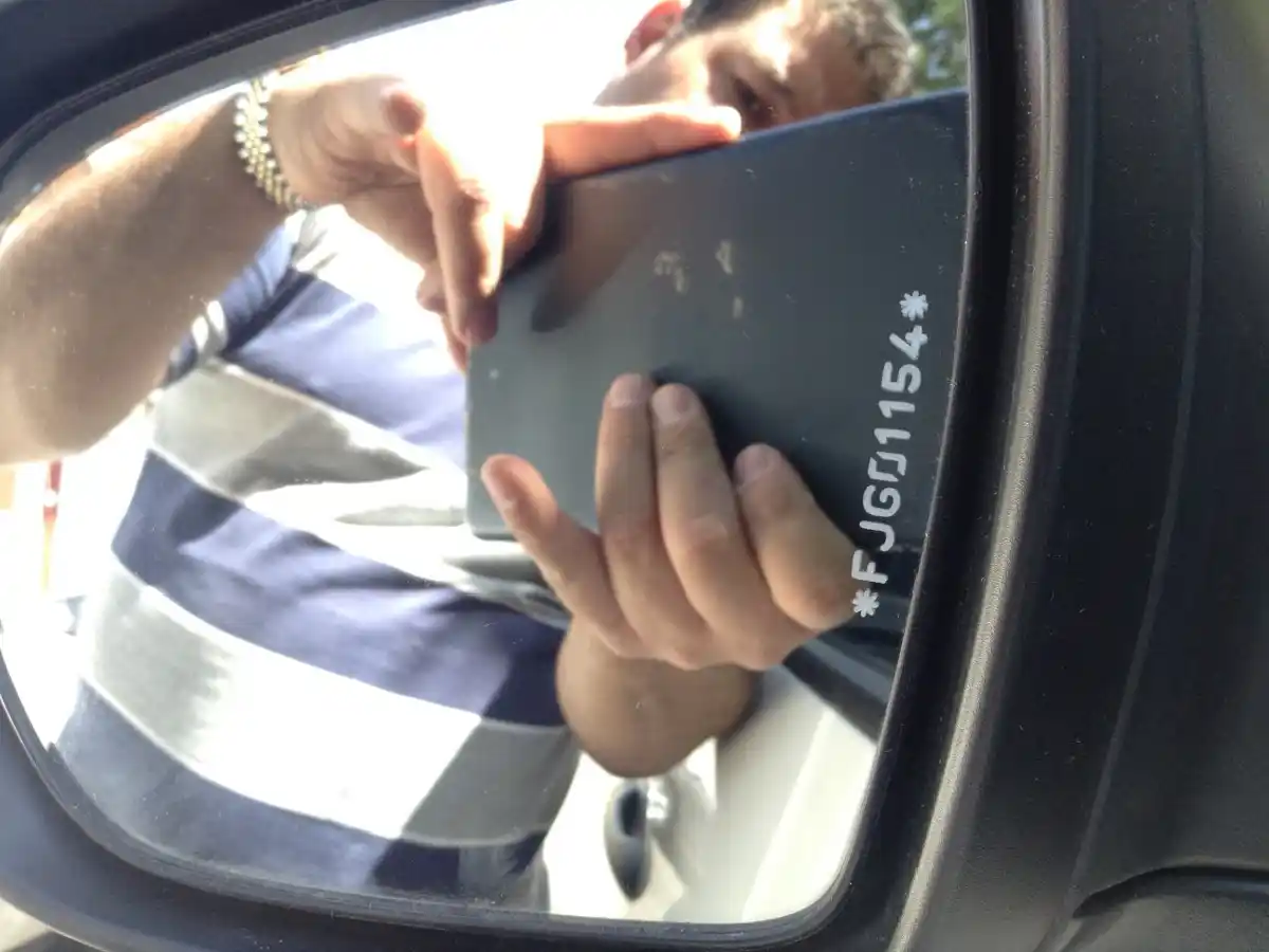 Suspendieron el grabado de autopartes en Córdoba