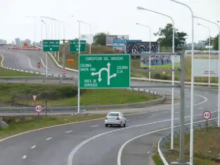 Un joven motociclista murió al ser chocado por un auto en la ruta 14  