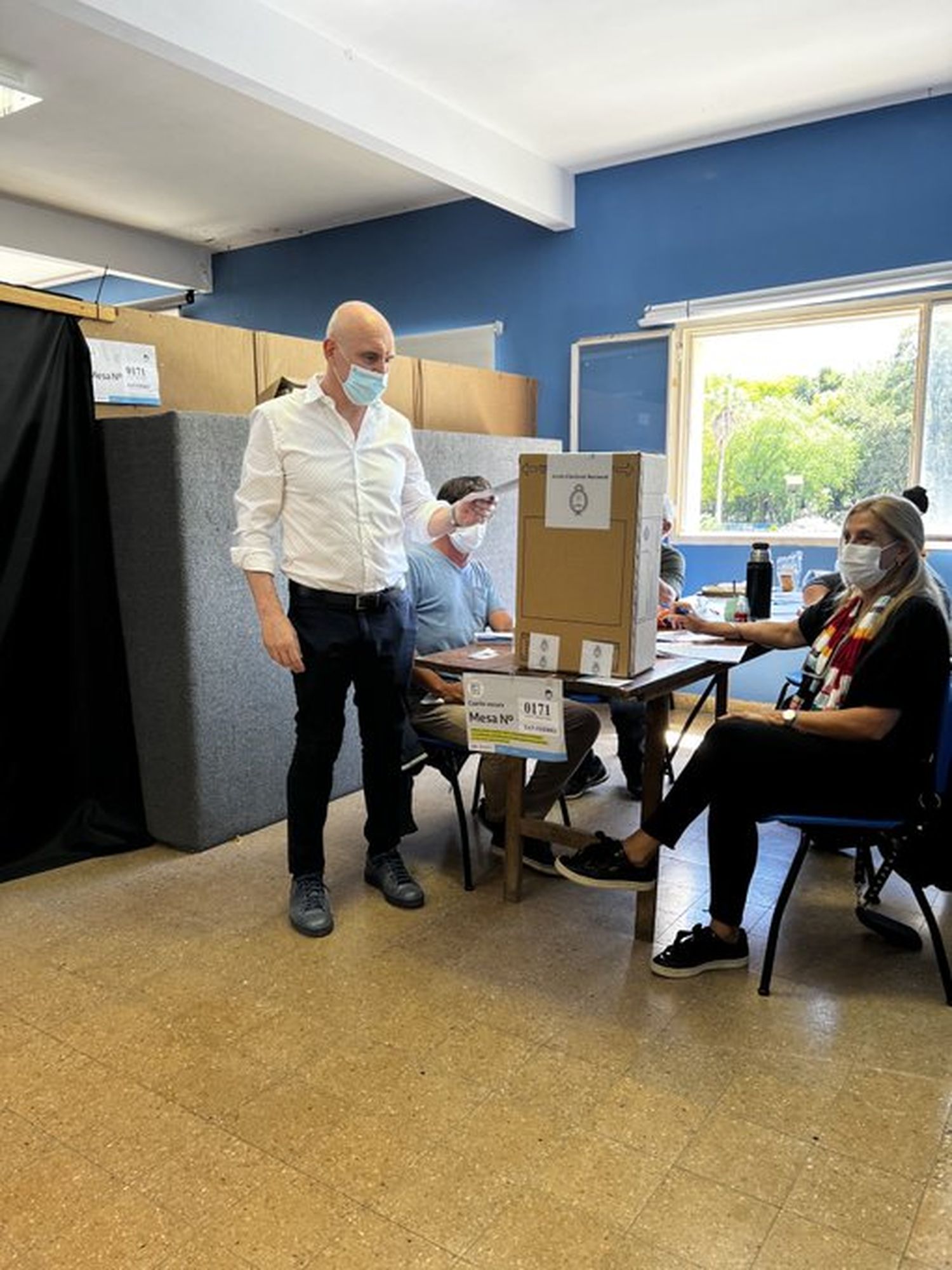 Votó José Luis Espert en San Isidro: "Lo que buscamos es hacerle la vida un poco más feliz a los argentinos"