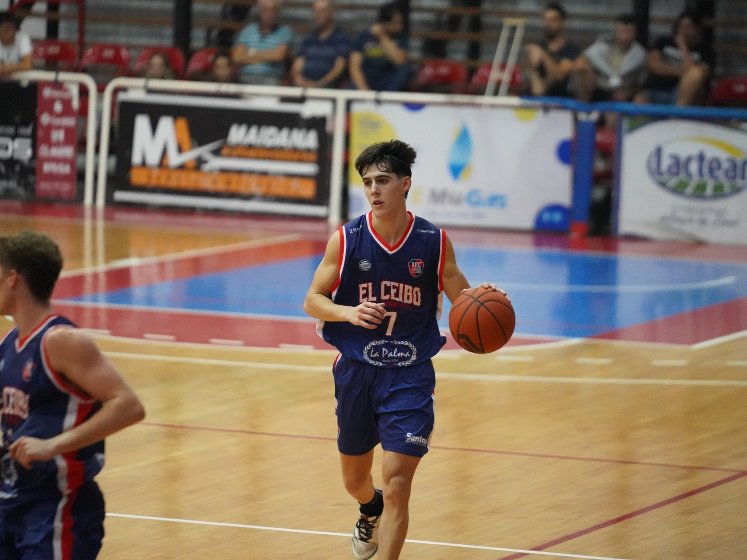 El Ceibo abrió la serie con una victoria