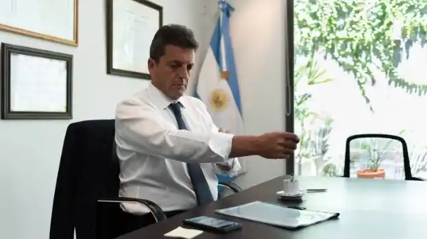 Denuncian un robo en las oficinas de Sergio Massa: Se llevaron notebooks y datos de servidores