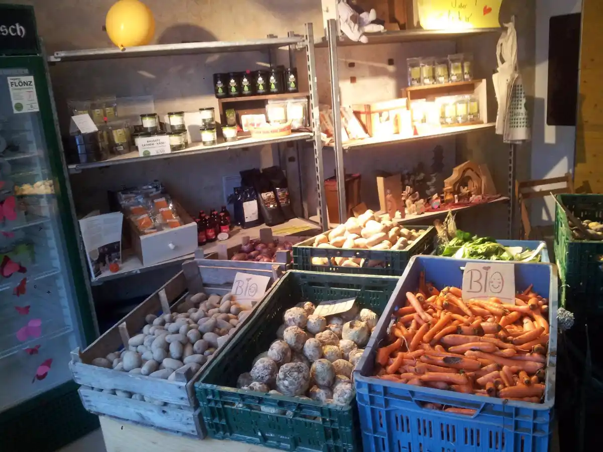 Abrieron en Alemania el primer supermercado con alimentos vencidos para consumo humano