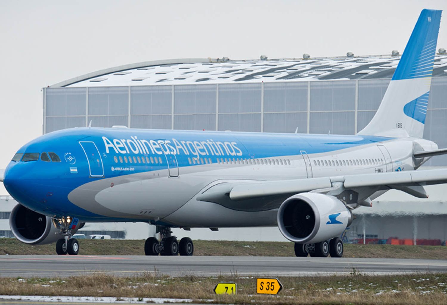 Más de 150 vuelos de Aerolíneas Argentinas y más de 15 mil pasajeros afectados por el paro de mañana