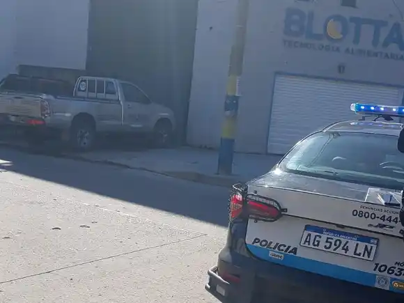 Atacaron a tiros una fábrica de la zona noroeste