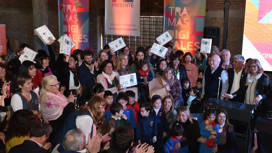 Lifschitz participó de la muestra “Plaza digital” en Villa Constitución