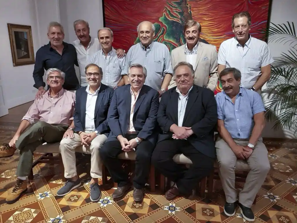 Solá recibe al canciller de Uruguay y Fernández no va a la asunción de Lacalle 