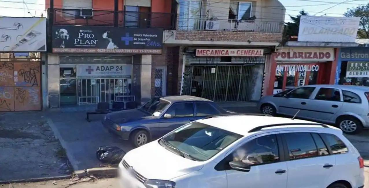 Golpeó salvajemente al veterinario tras la muerte de su mascota