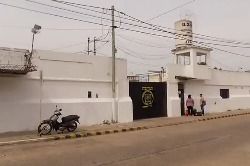 Escapó de la carcel saltando un tapial, pero lo atraparon a las dos cuadras