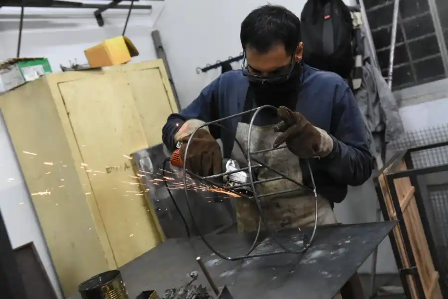 trabaja en coordinación con más de 120 empresas de la ciudad, “es el puente entre las personas que buscan trabajo y las empresas que lo demandan, explicó Juan Ignacio Ruggia.