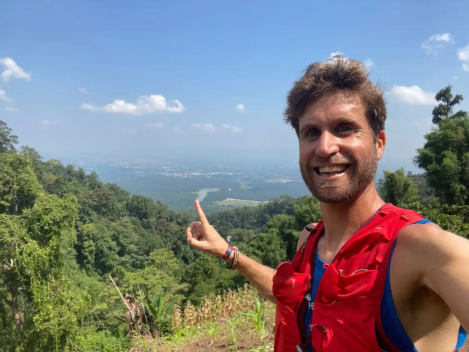 Simon entrena en Tailandia