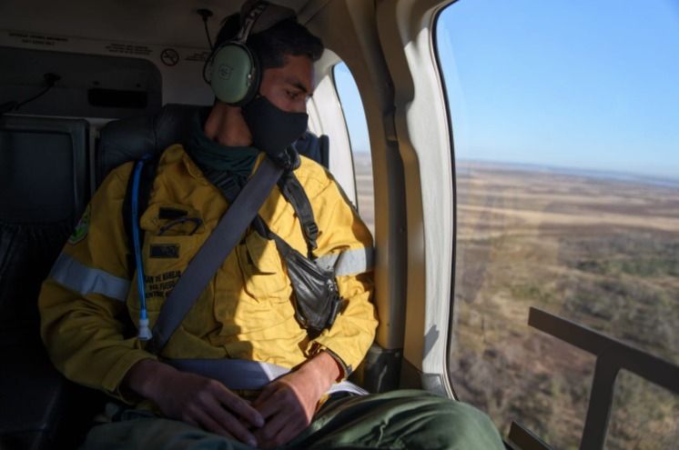 Bajante del Paraná: Despliegan más recursos para controlar incendios forestales en Provincia