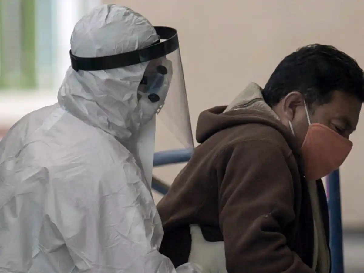 Covid-19: incluyen cefalea, diarrea y vómitos en la definición de casos sospechosos