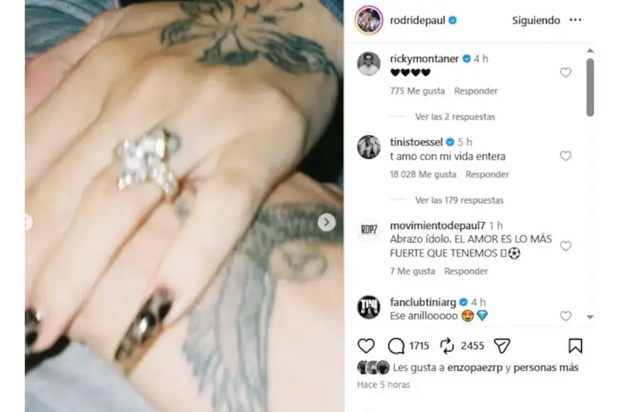 Rodrigo De Paul compartió una foto de Tini Stoessel luciendo un anillo de brillantes.
