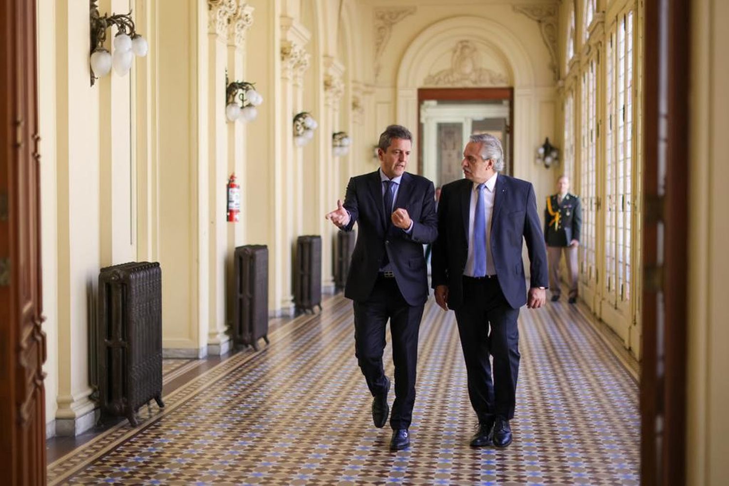 Massa termina de delinear su equipo y el miércoles jurará como Ministro y anunciará medidas