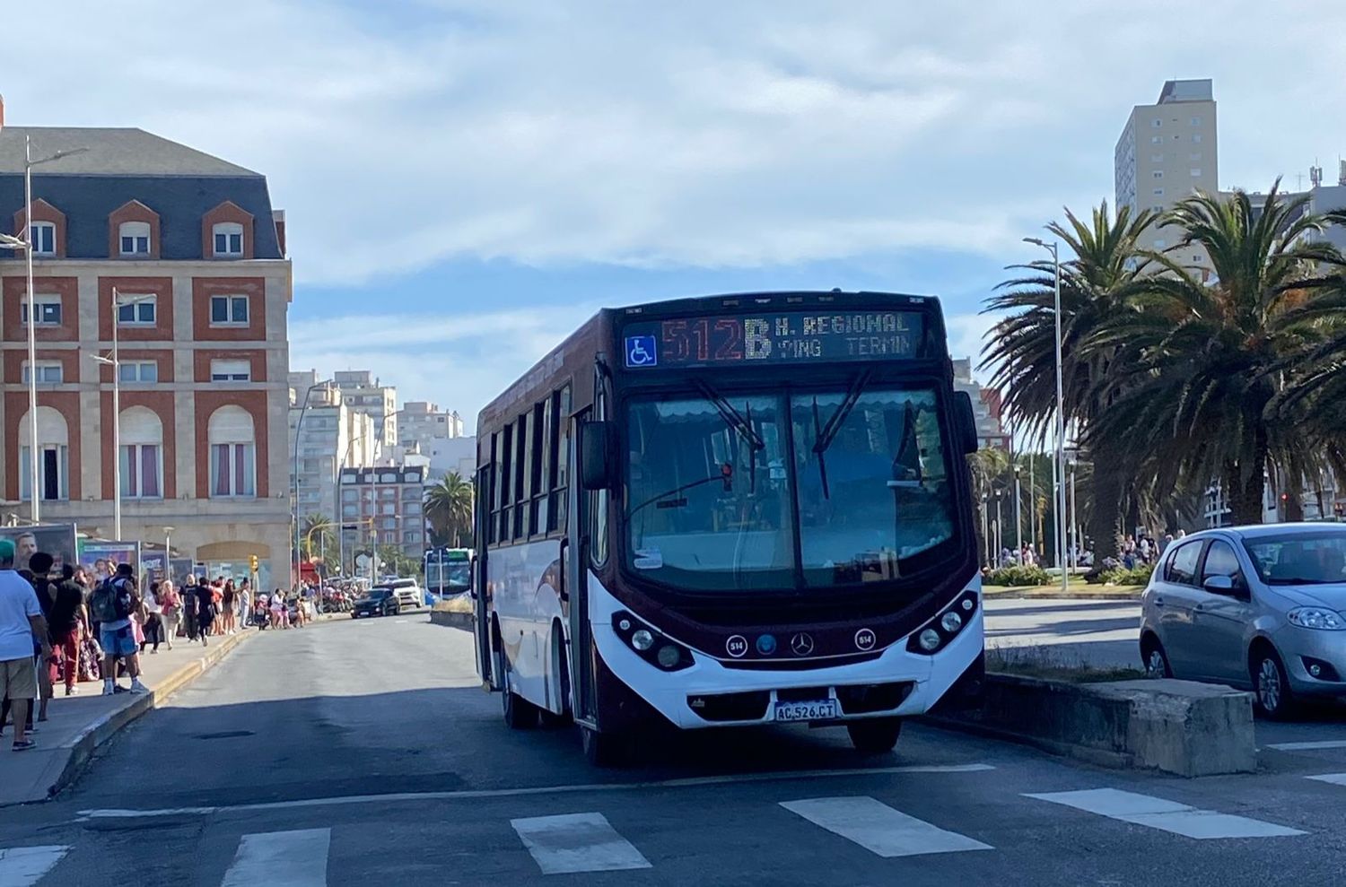 Desde UTA aseguran que los hechos vandálicos generan "un entorno inseguro que afecta tanto a nuestros compañeros como a los usuarios".